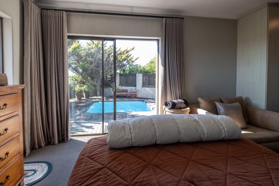 4 Bedroom Property for Sale in St Francis On Sea Eastern Cape
